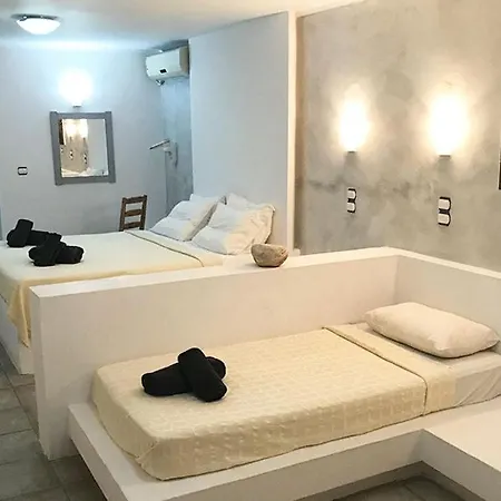 Nerissa Hotel Adamantas (Milos)